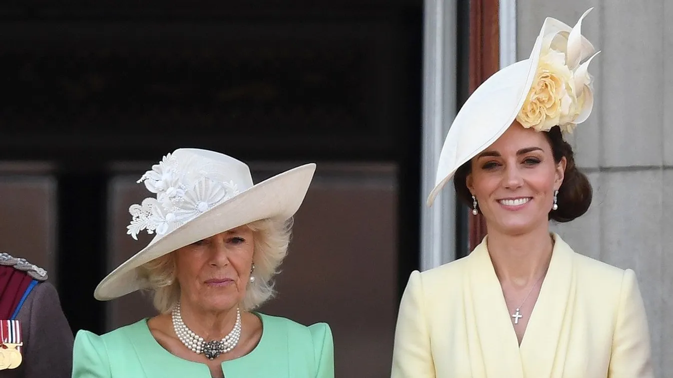 Camilla el akarta üldözni Katalint