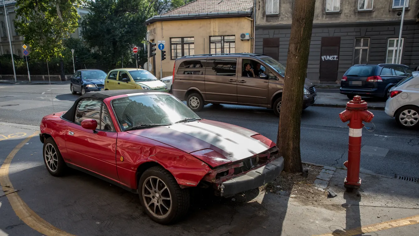 Roncstemető lett egy utcából Budapest szívében