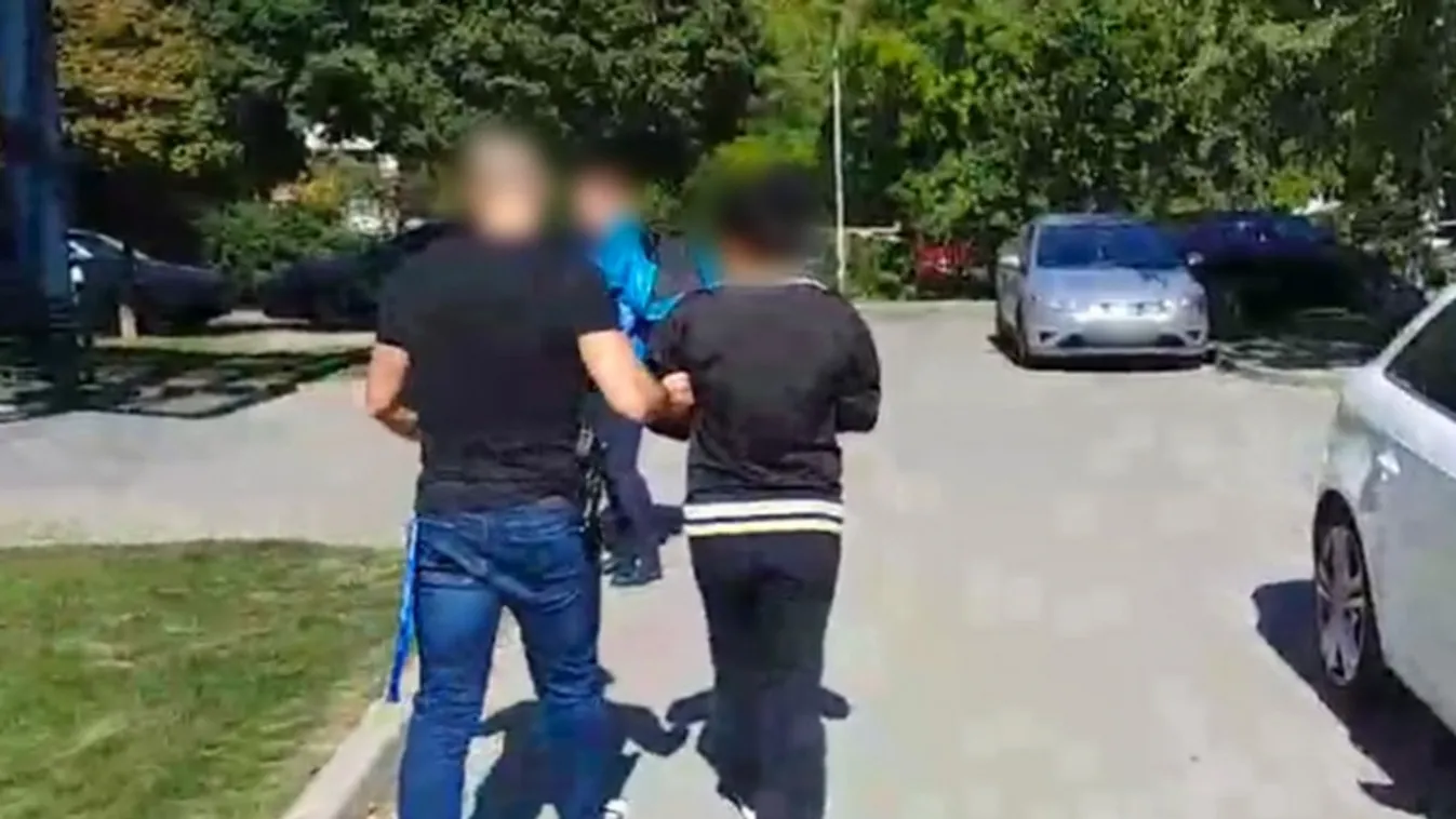 Vigyázz, most ezt találták ki az unokázós csalók