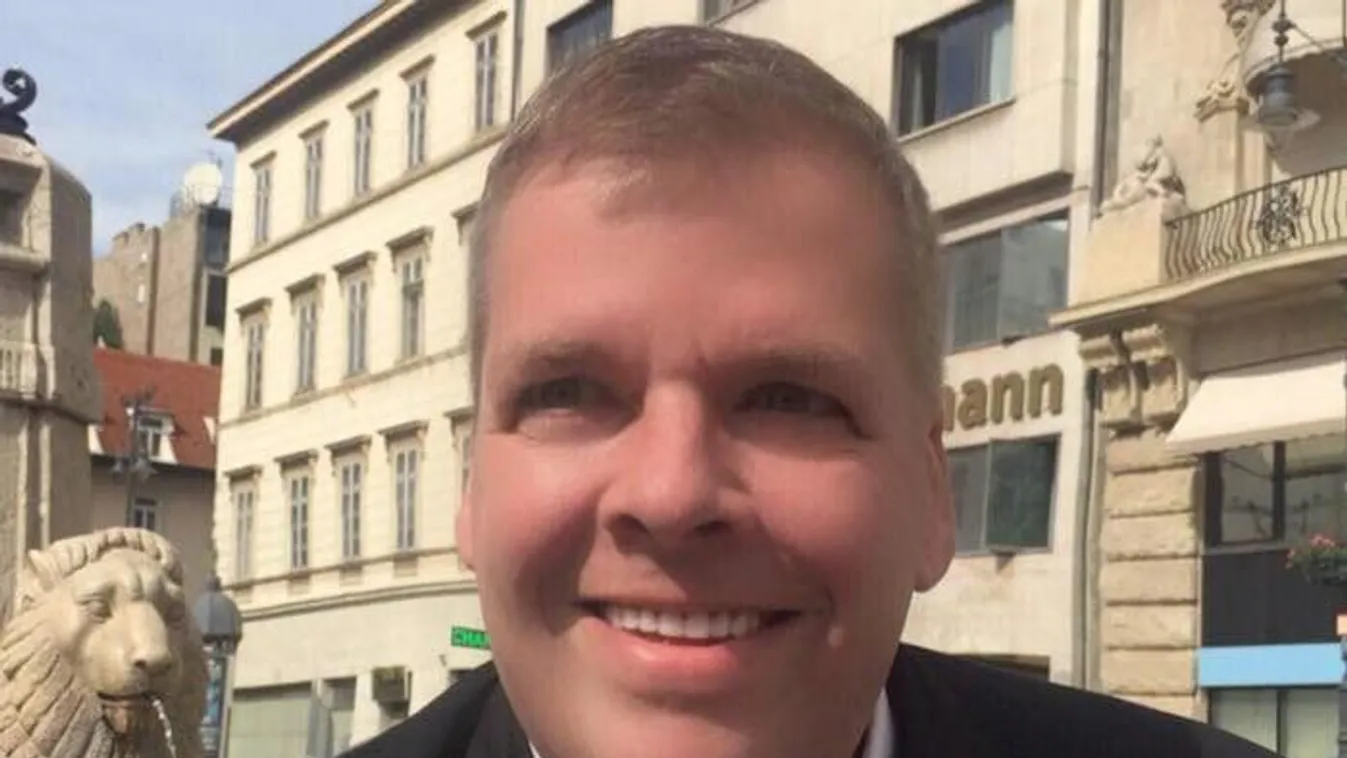 Nem hiszed el, miért hagyta el az országot Schmuck Andor és kedvese