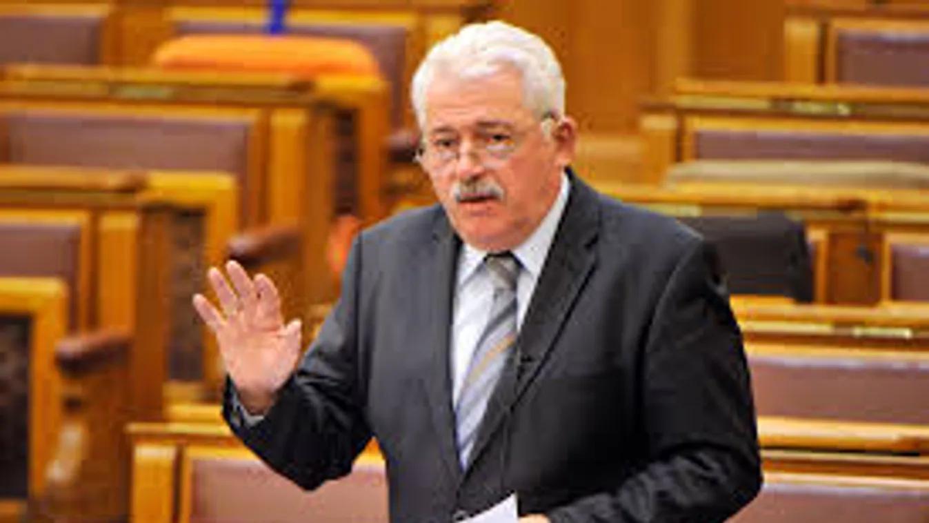 2 millió 600 ezer nyugdíjashoz érkeznek a rezsiutalványok