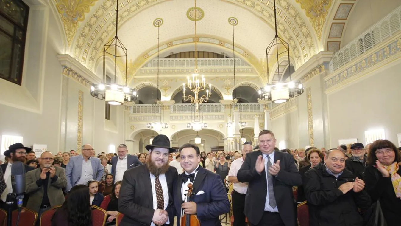 Újabb sikeres gyűjtés, Mága Zoltán az Óbudai Zsinagógában koncertezett
