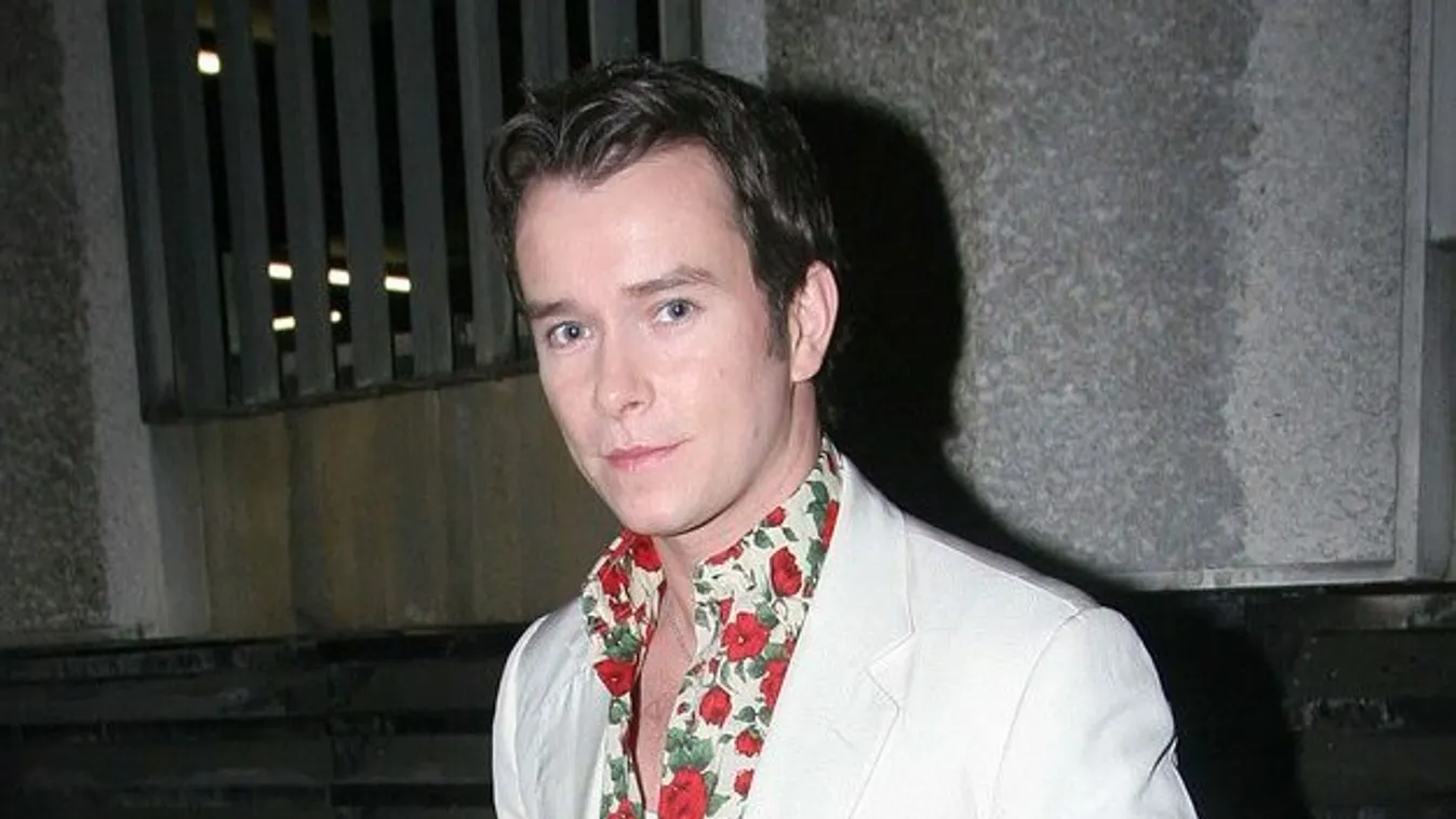 Megrázó történet, barátjuk koporsója mellett aludtak a zenészek