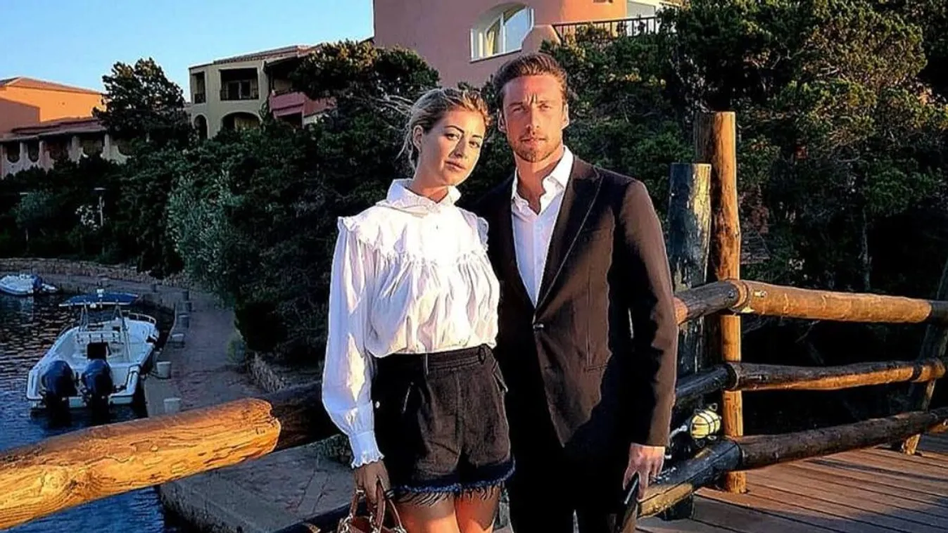 Maszkos fegyveresek rontottak otthonában a futballsztárra és nejére