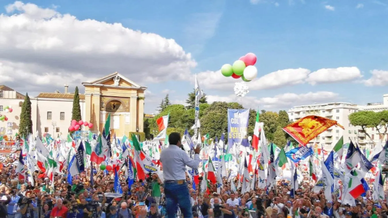 Százezrek Salvini mellett: Elég volt!