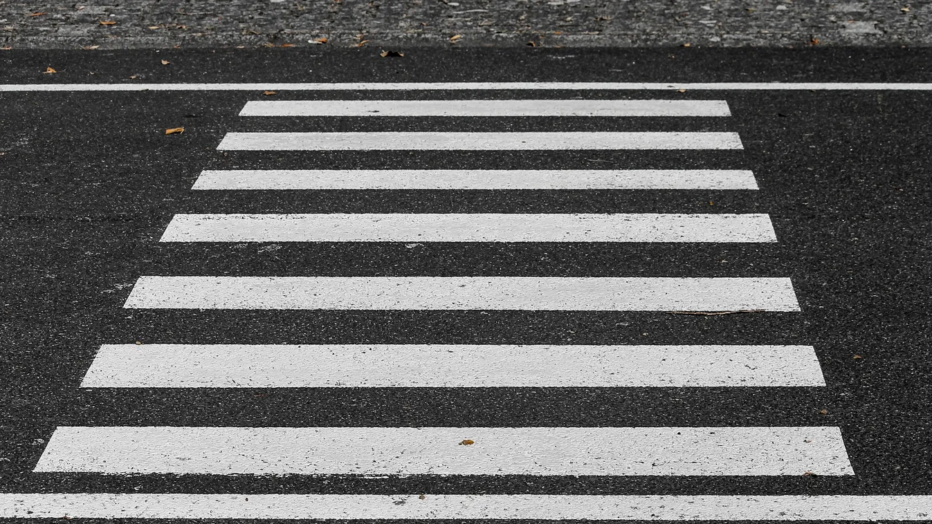 Szombathelyi gázolás: a sofőr sokkot kapott, ellökték a kocsi elől a kisfiút