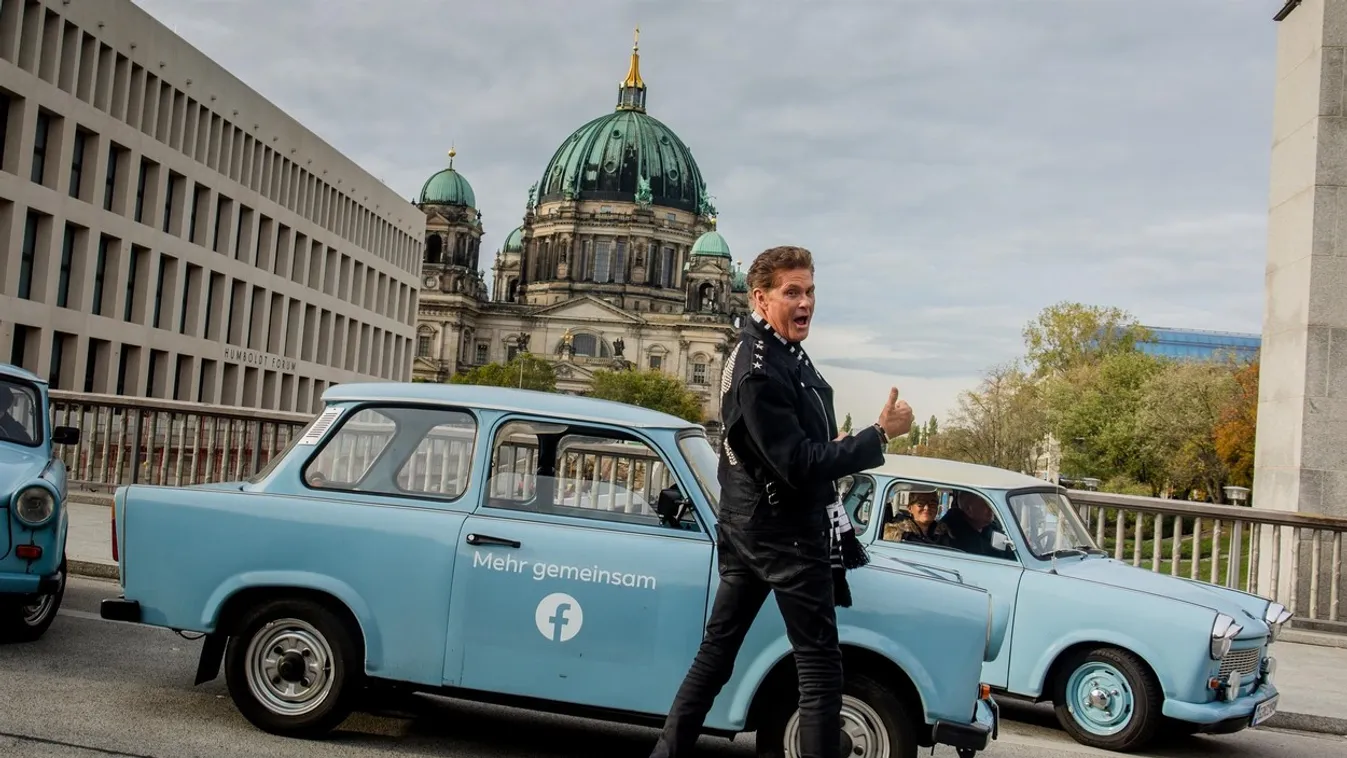 David Hasselhoff Trabantra cserélte KITT-et - Fotók