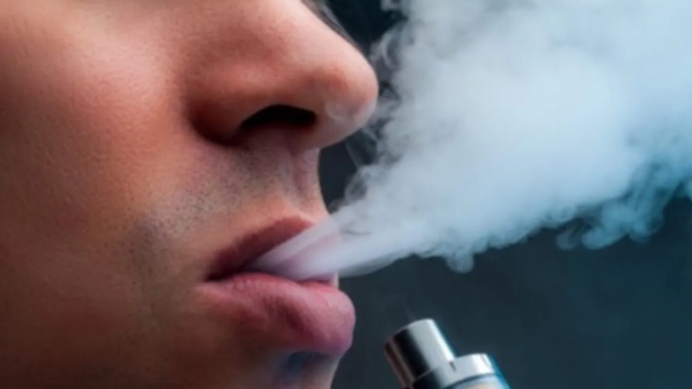 Már ezernél is többen betegedtek meg az e-cigi miatt, 18-an meghaltak