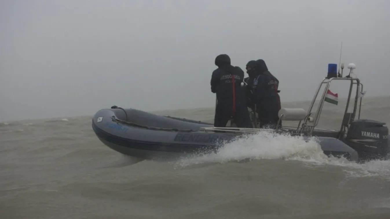 Dráma a Balatonon: magatehetetlenül sodródott, mikor megtalálták