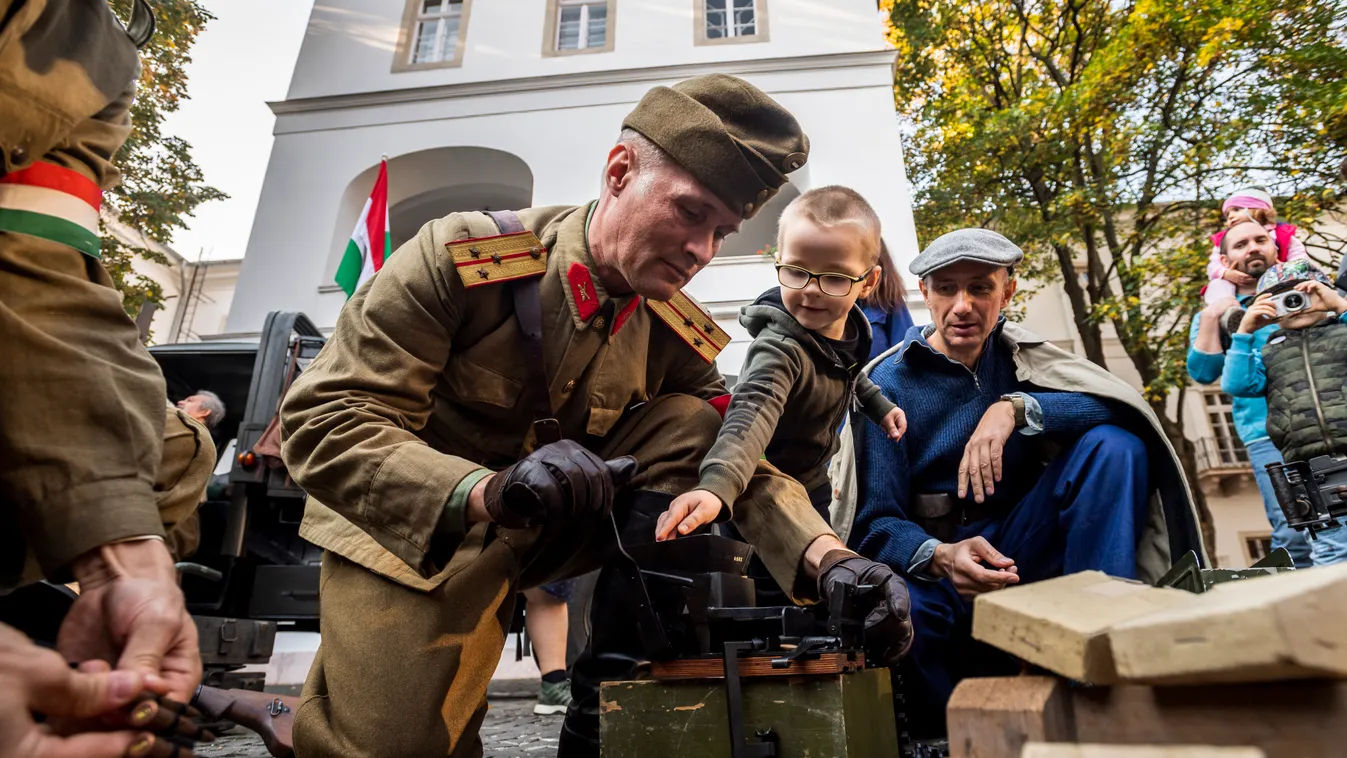 Rengetegen ünnepelték az 1956-os forradalmat Budapesten