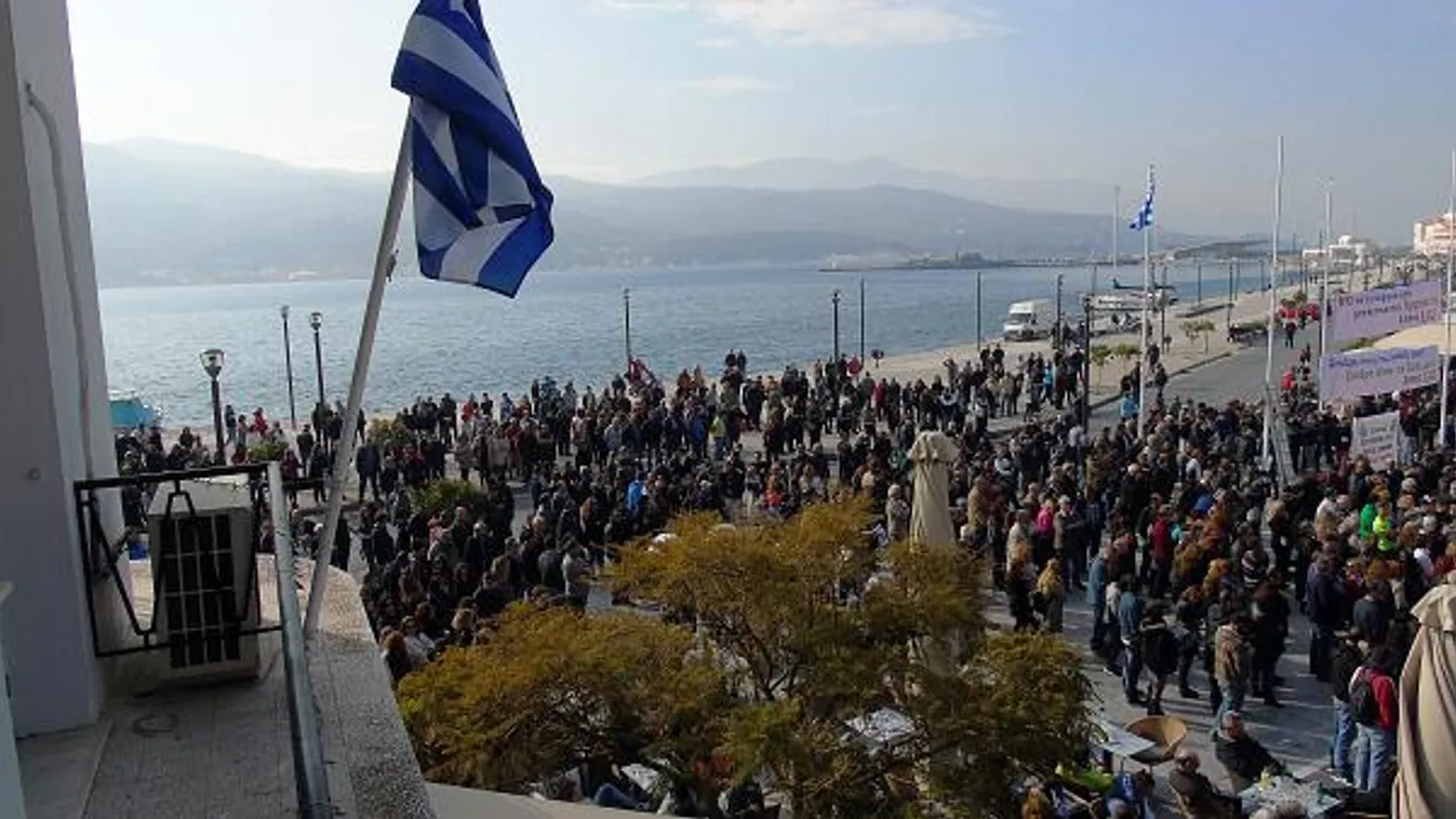 Tragikus migránshelyzet Számosz szigetén