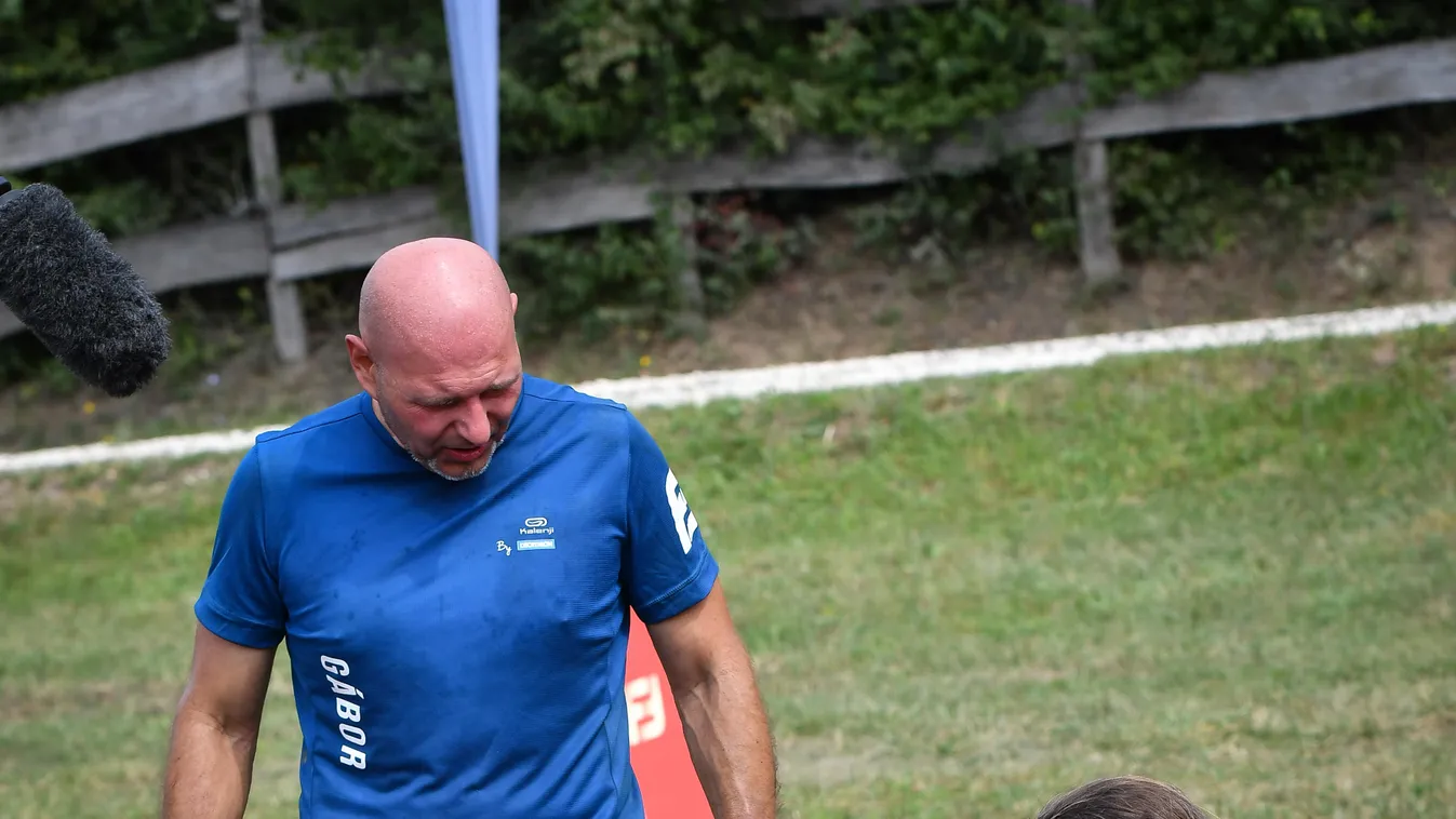 Leállt a forgatás, csúnyán megsérült a TV2 sztárja