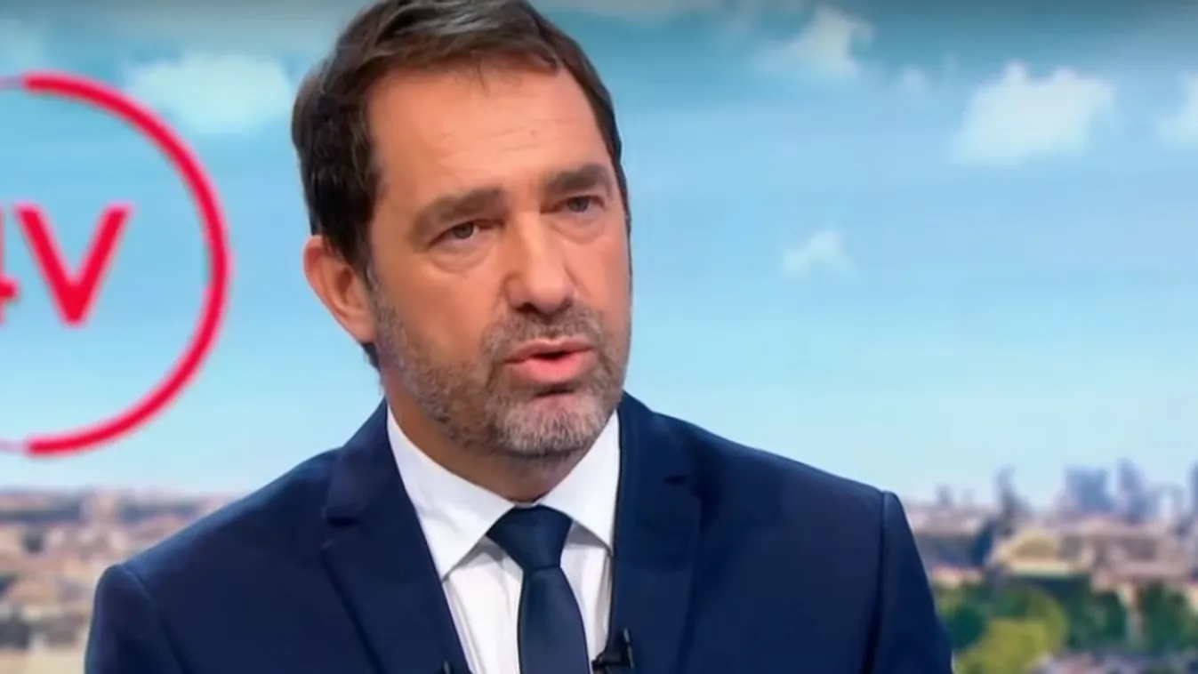 Mindenkit hülyének nézett a francia belügyminiszter, itt az igazság