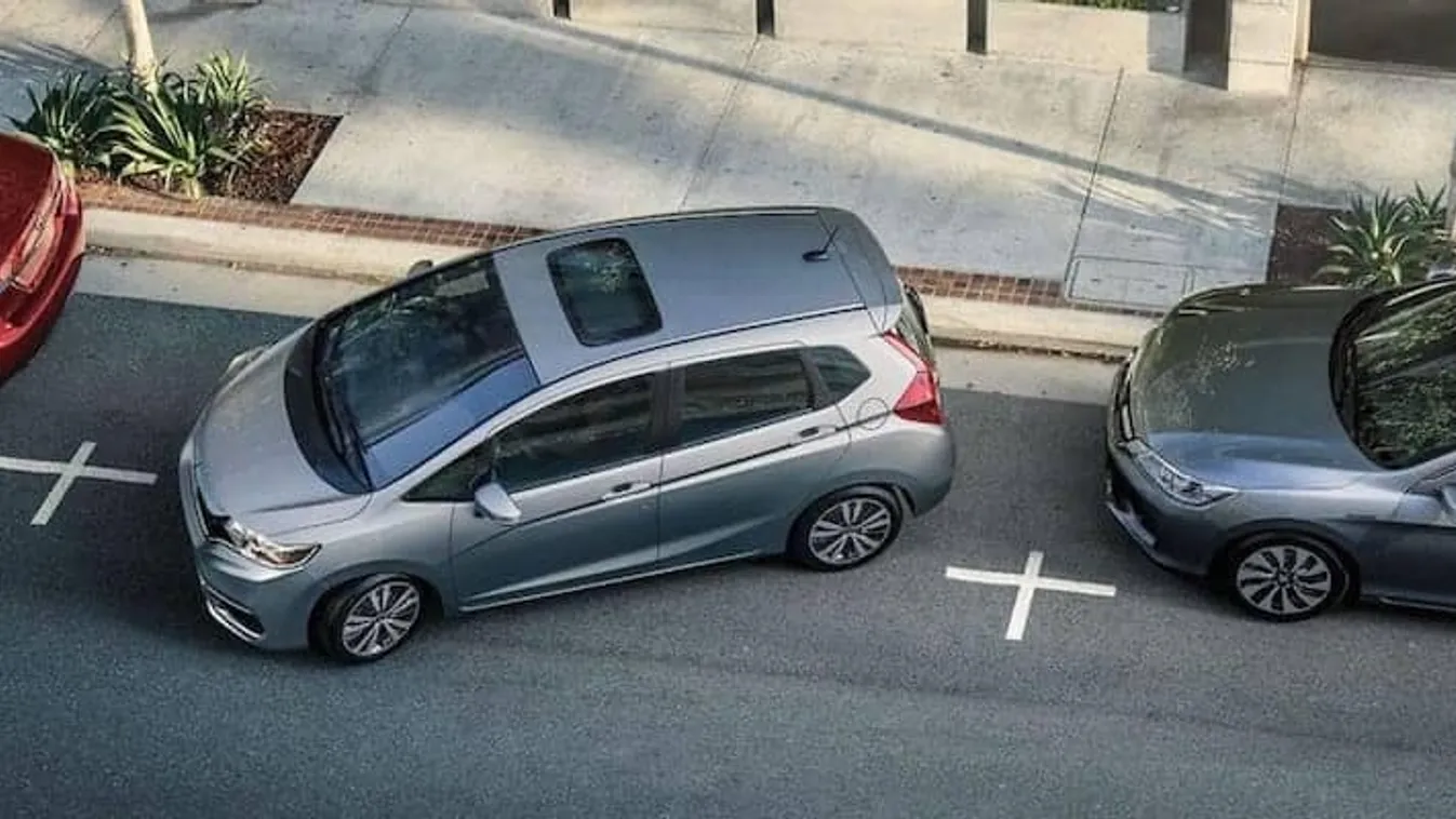 Ilyen nincs, ez egészen biztos az évszázad legbénább parkolása