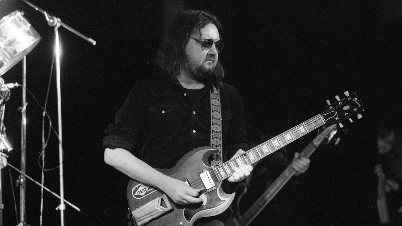 Harminchét éve hunyt el a legendás gitárfenomén