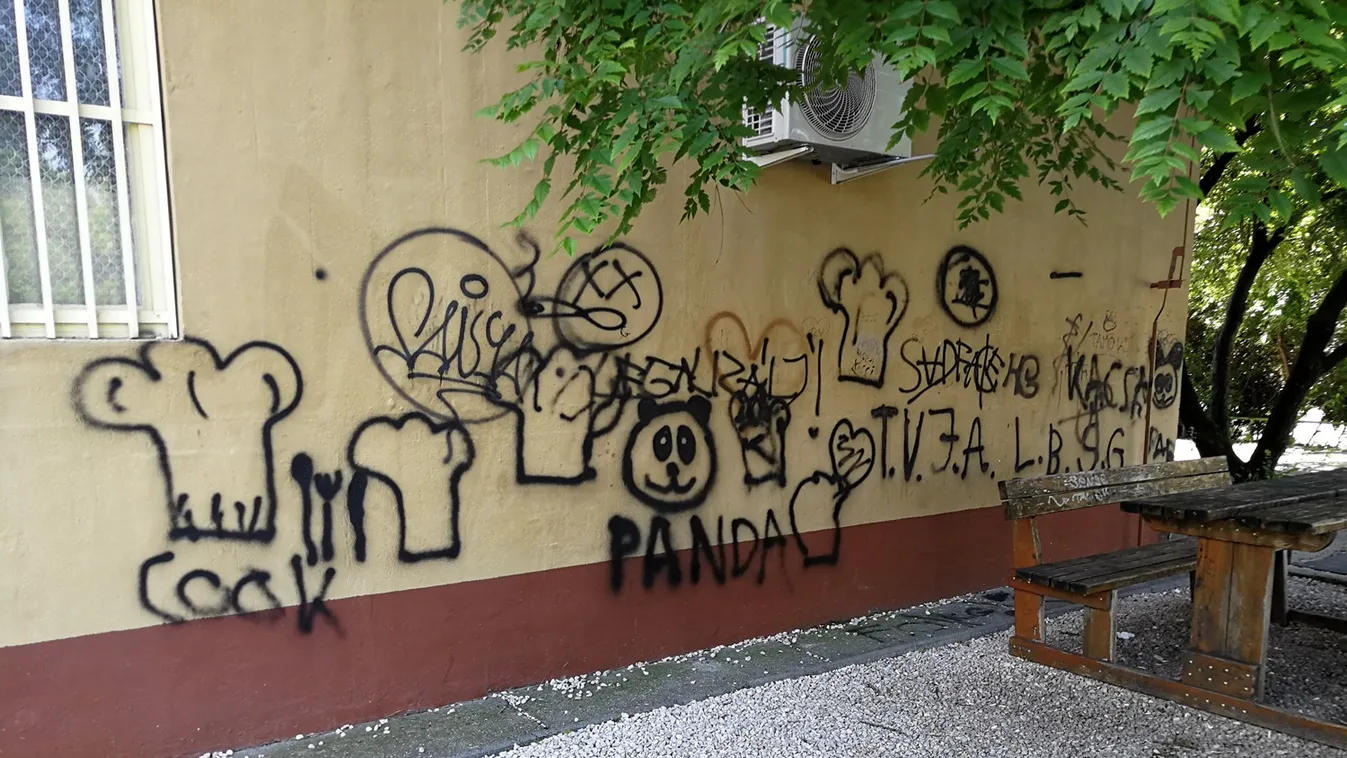 Ez már nem diákcsíny, ezt tette a 15 éves lány