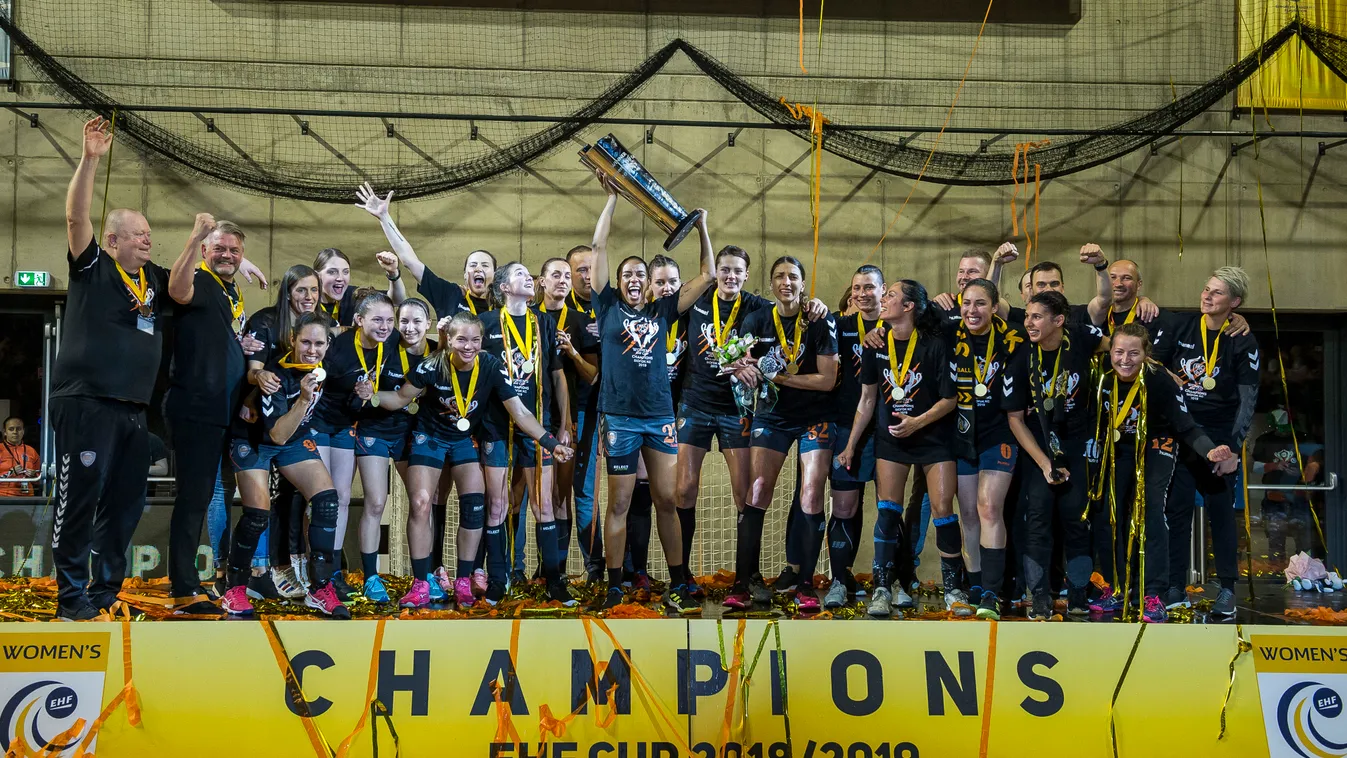 Külföldön ragadt a magyar sztárcsapat, így juthatnak haza