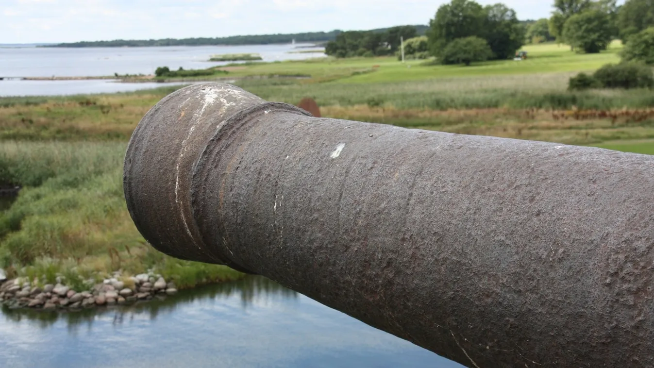 Nemcsak dalolhatunk róla, meg is nézhetjük Gábor Áron rézágyúját