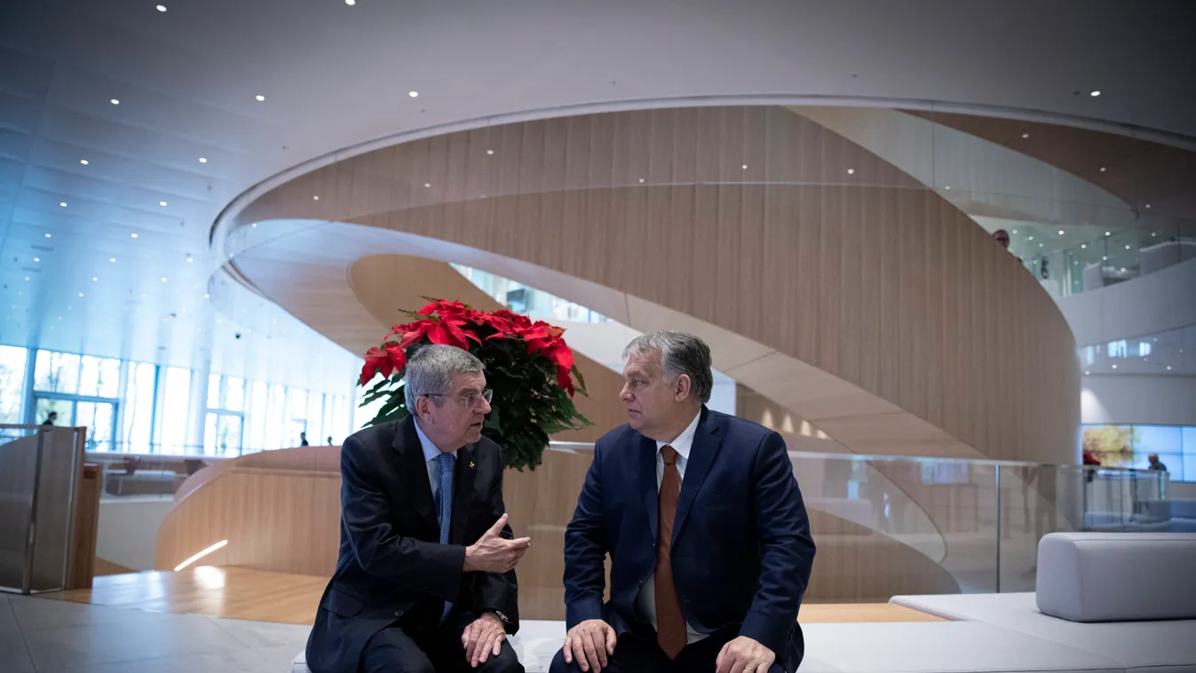 Svájcba utazott Orbán Viktor, a NOB vezetőivel tárgyalt