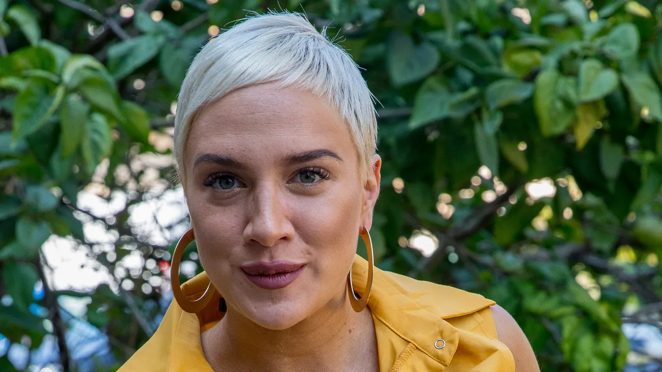 Bébibumm a sztárvilágban: kopogtat a gólya a hírességeknél