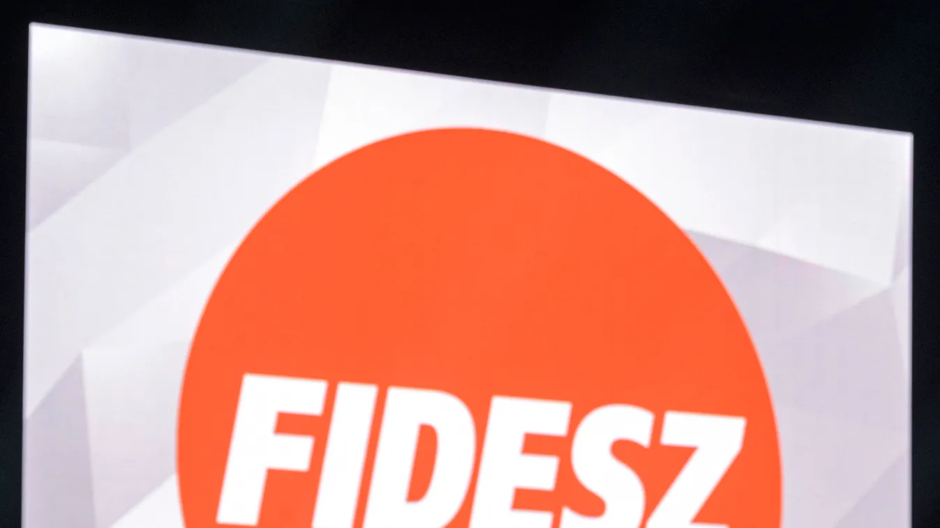 Továbbra is magasan a Fidesz-KDNP a legnépszerűbb párt