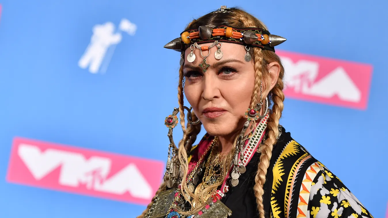 Ez undorító: megitta a saját vizeletét Madonna