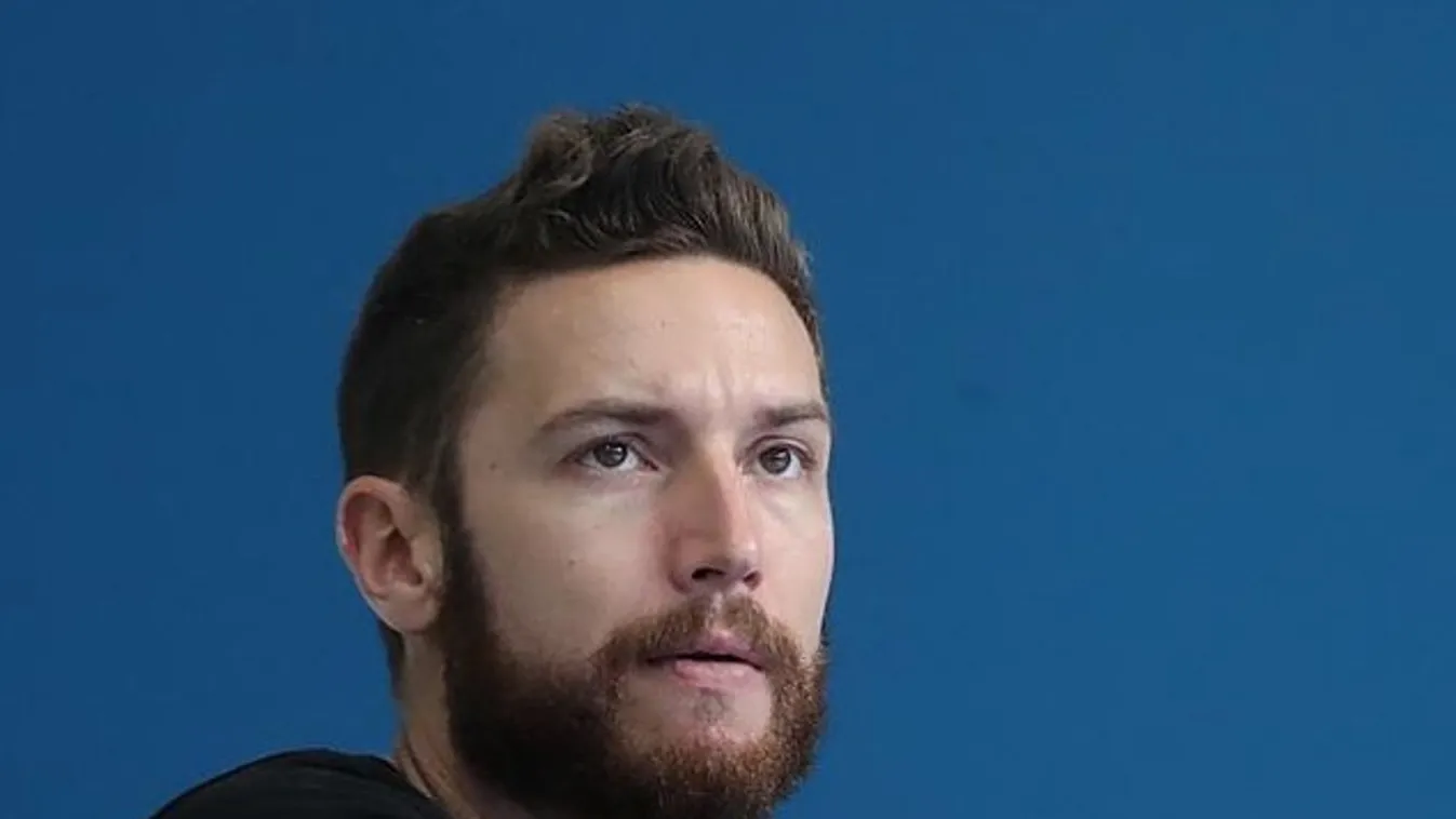 Itt a fotó, Shane Tusup megmutatta az új barátnőjét