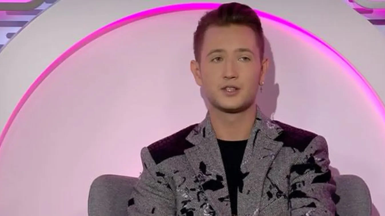 Elképesztően bizarr kéréssel fordult rajongója a magyar énekeshez