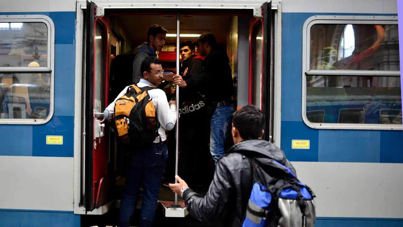 Kifogott a MÁV a migránsokon, rajtuk röhögnek a netezők