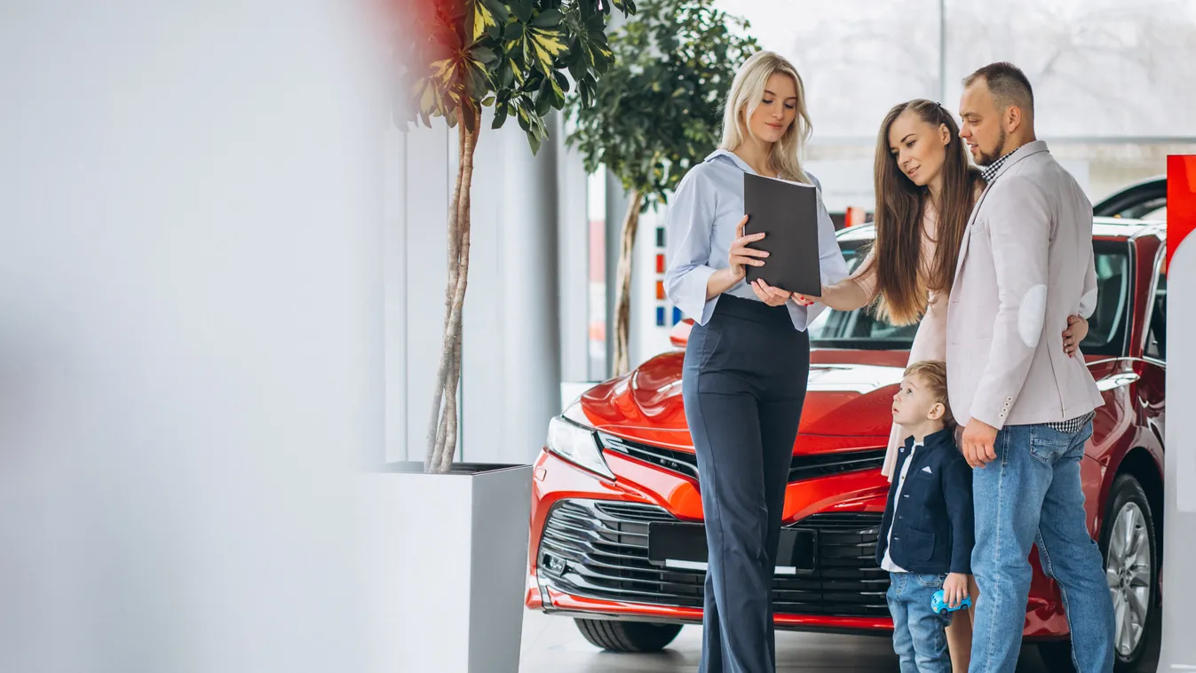 Így szívatják a nagycsaládosokat az autókereskedők