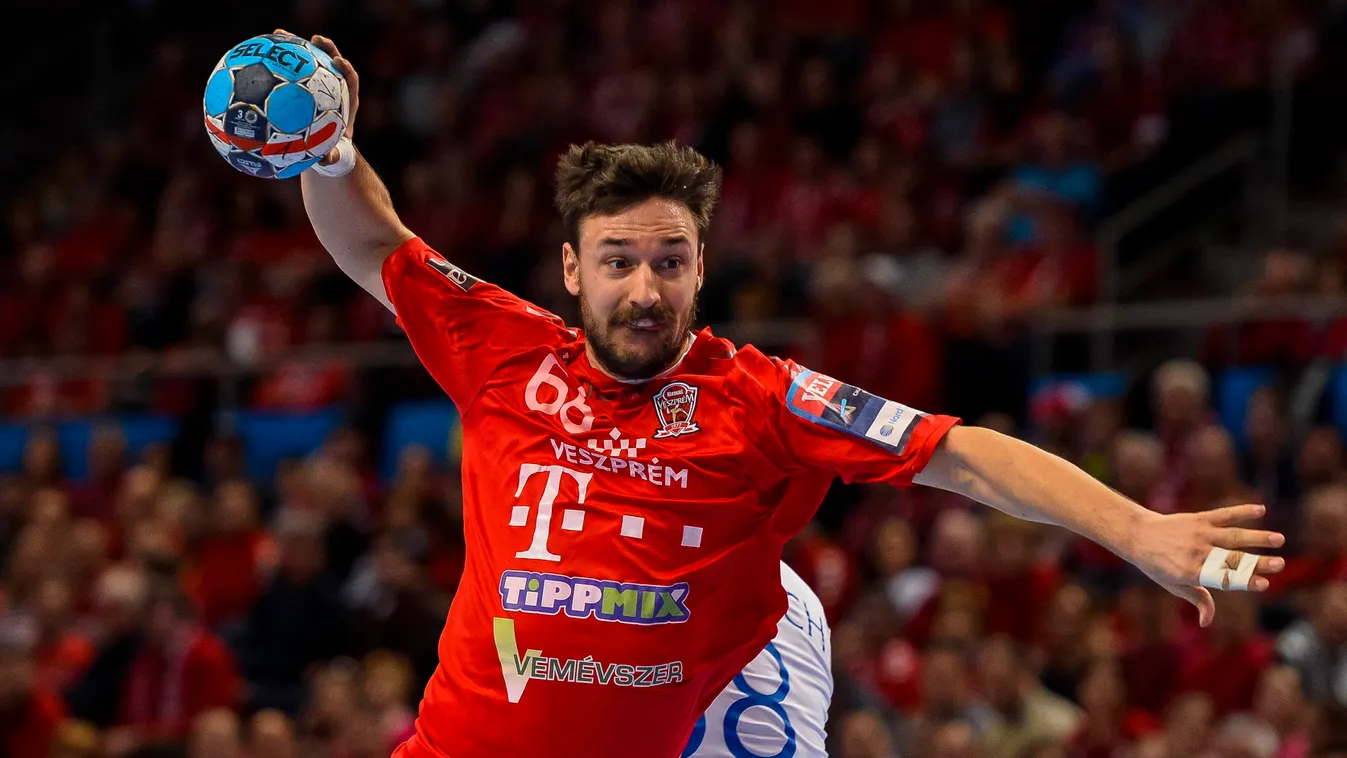 Cuki videó, családja társaságában fakadt dalra a magyar sztársportoló