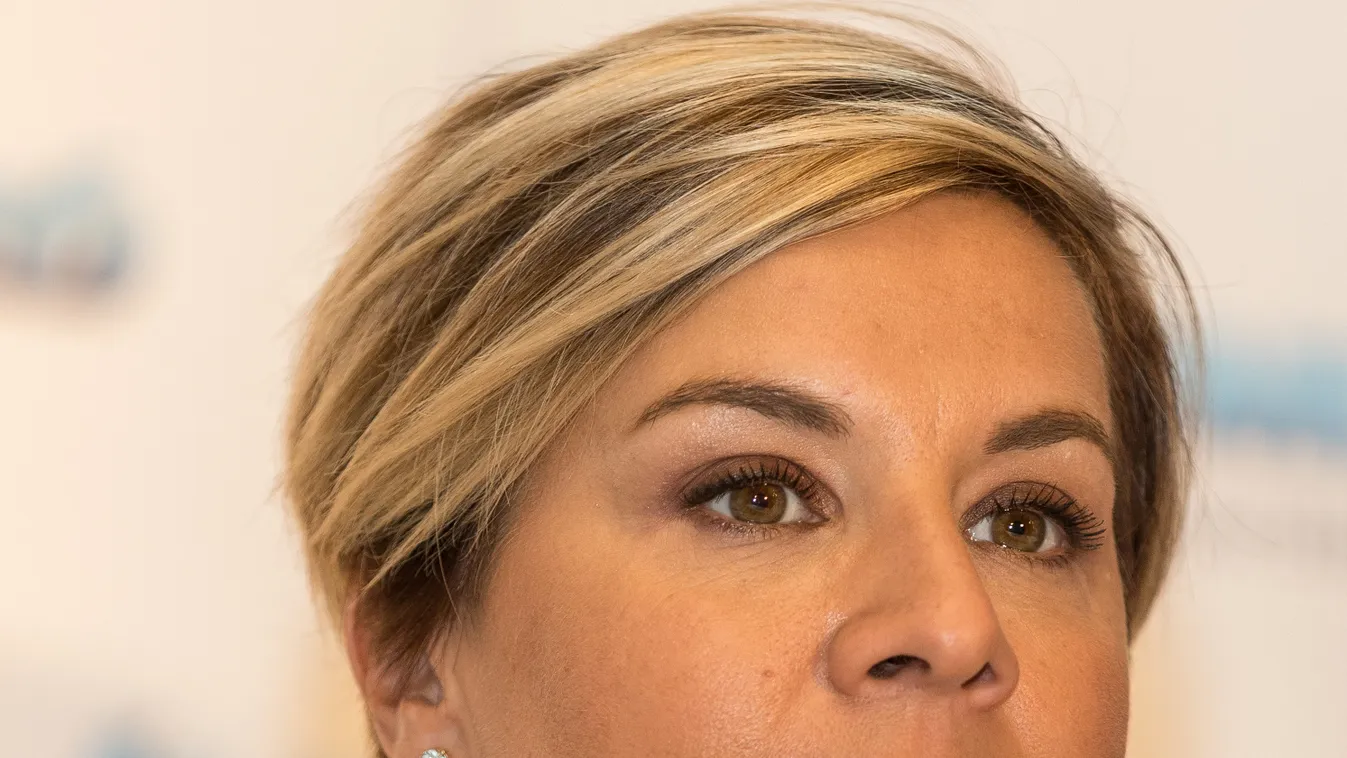 Ábel Anita köszöni, de nem óhajt benne lenni az új Szomszédokban