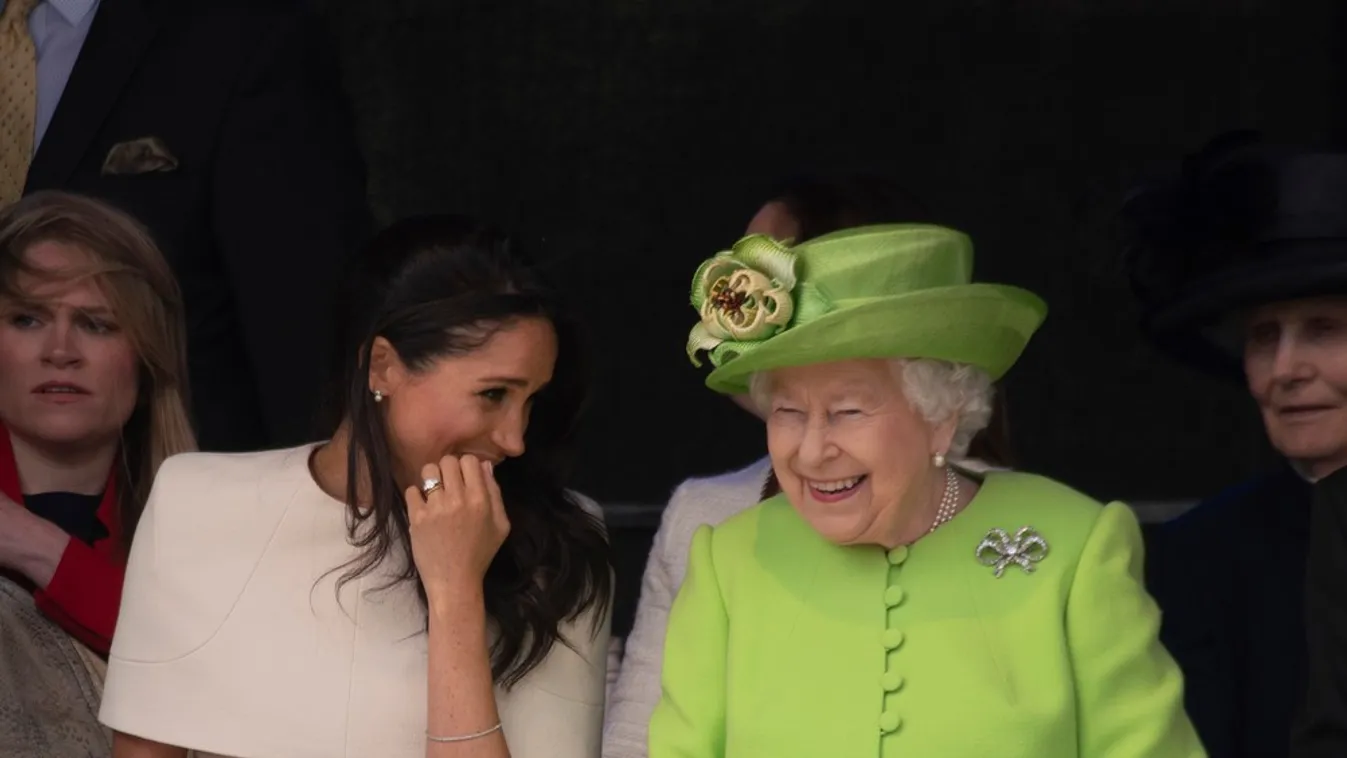 Hatalmas gesztust tett Meghan hercegnének II. Erzsébet