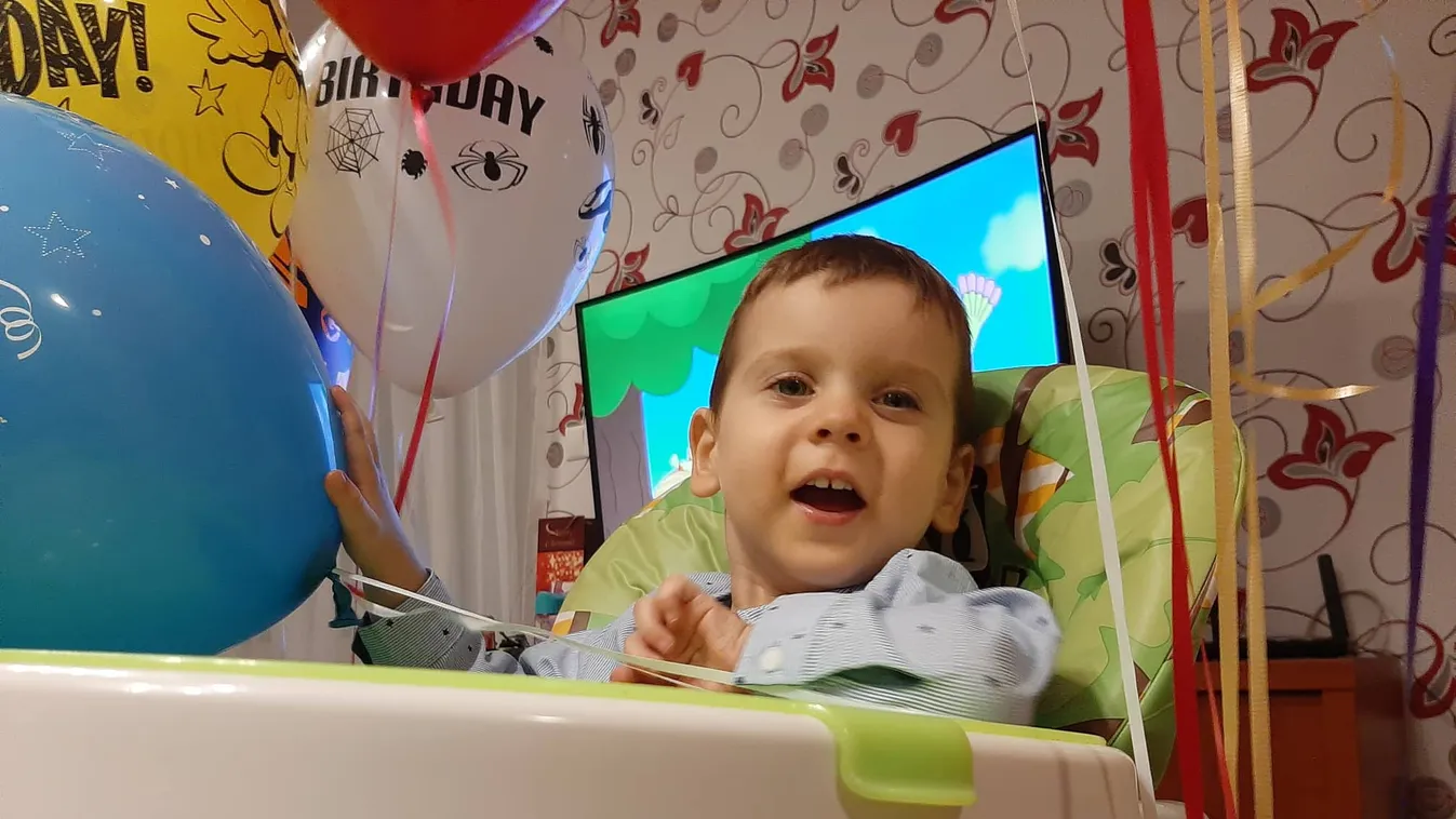 Karácsonyi csoda: már erre is képes az SMA- bébi