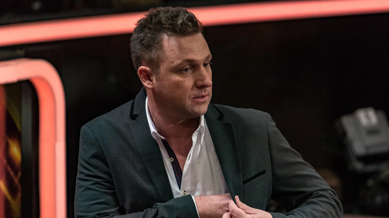 Meglepő vallomás: Lekapcsolták a rendőrök a magyar énekest