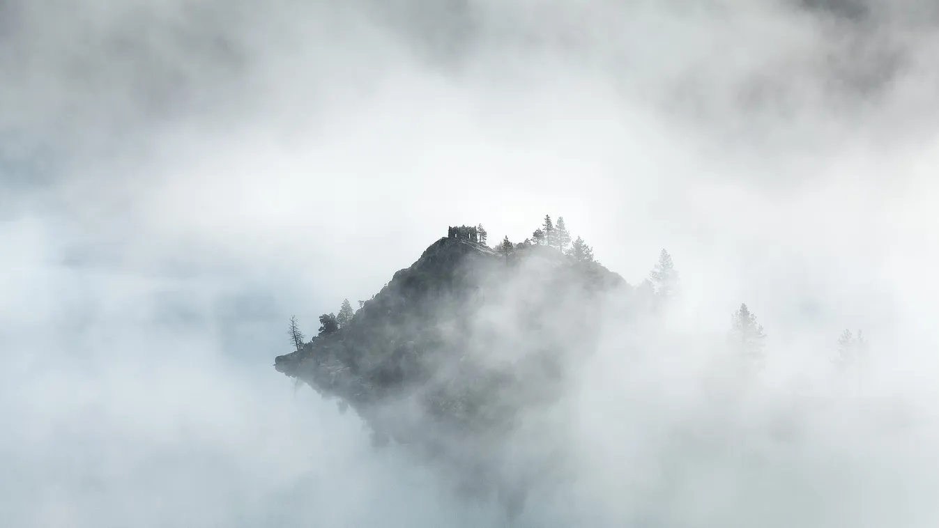 Nem tágít a köd, újra kiadták az országos riasztást