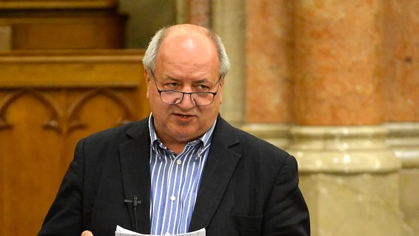 Fidesz: A szocialisták hagyták leépülni az egészségügyet