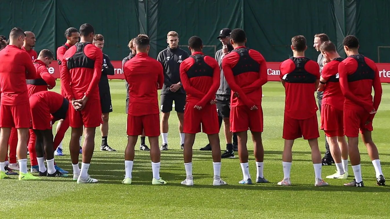 Dalra fakadt Klopp és a Liverpool, 12 nyelven énekeltek - videó