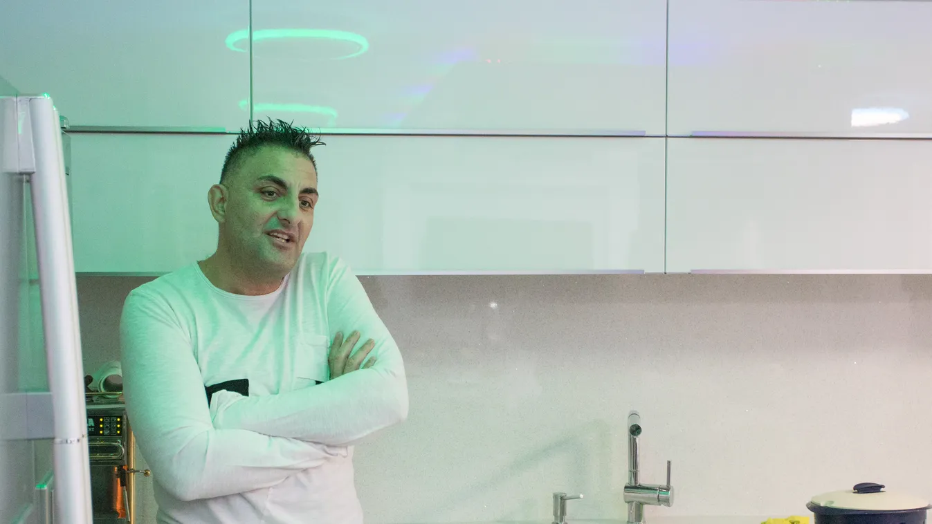 Újra vádat emeltek Győzike ellen, végre megszólalt a showman