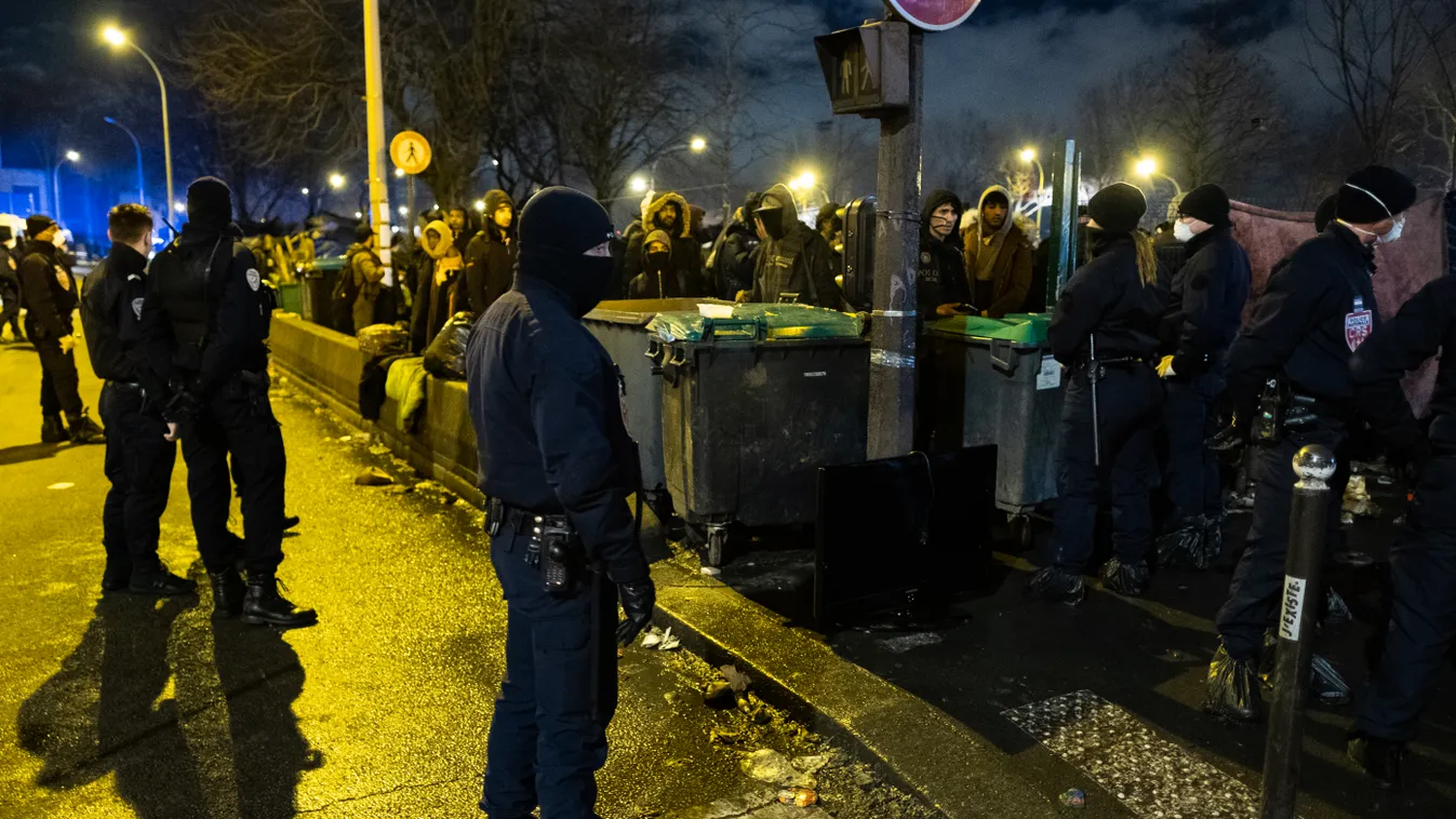 Hatvanadszor számolták fel az illegális migránstábort Párizsban