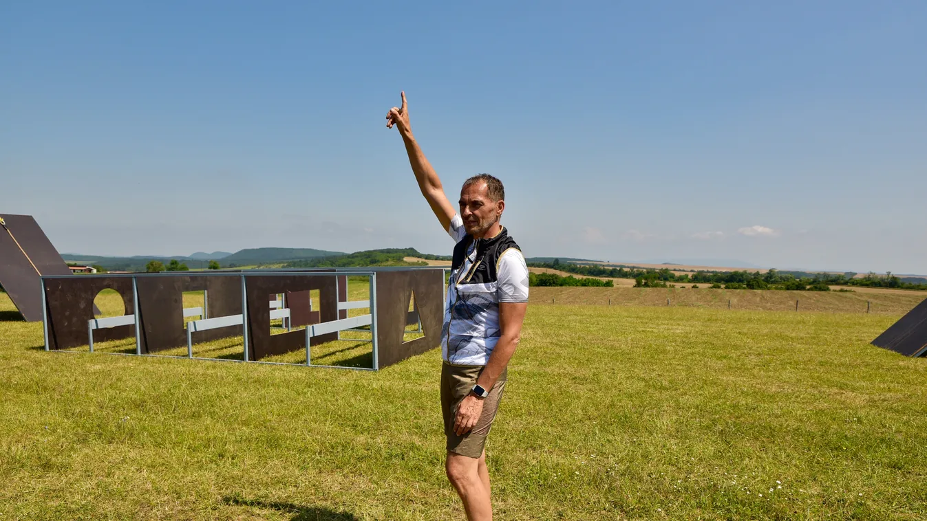 "Emberkísérletbe" kezdett Palik László