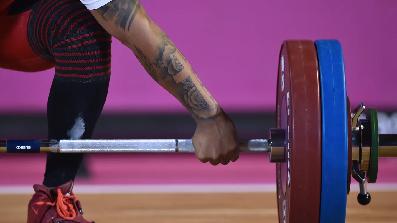 Rúdtáncosok túrhatják ki a súlyemelőket az olimpiáról