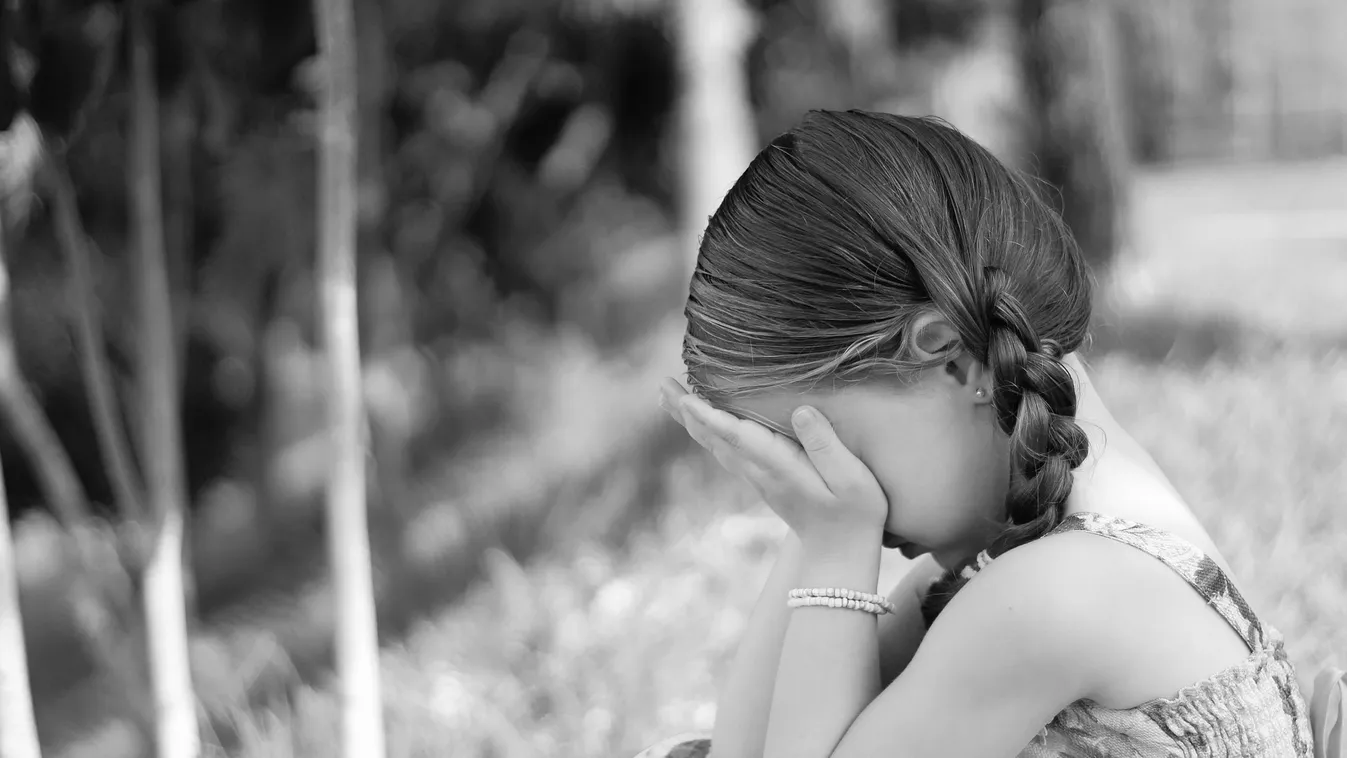 Pokoli kínok között halt meg a 3 éves Krisztina, egy hétre magára hagyták