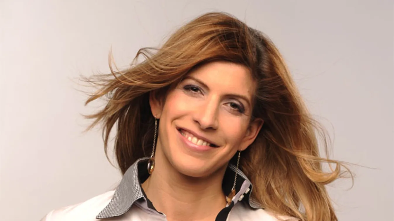 Micsoda idomok, fehérneműre vetkőzött Béres Alexandra