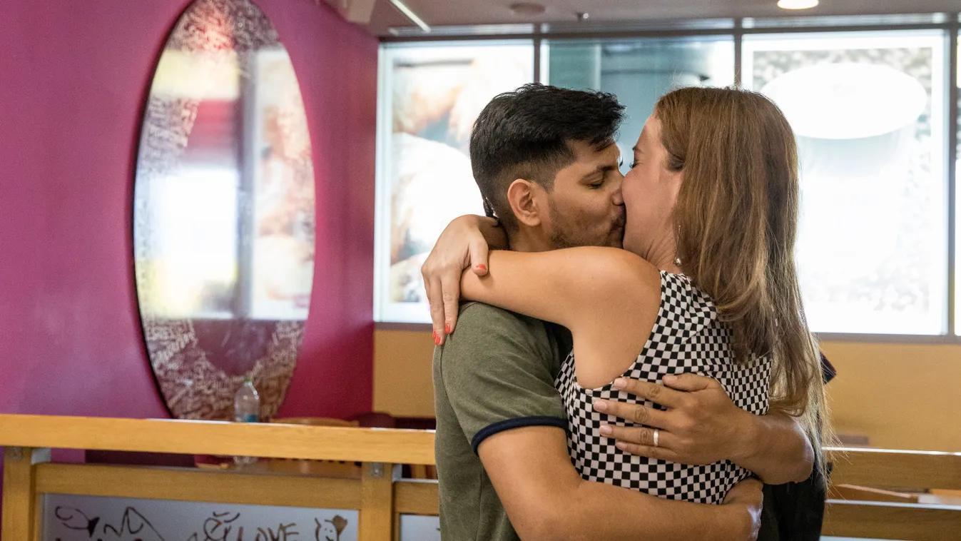 Munkába állt Demcsák Zsuzsa indiai szerelme