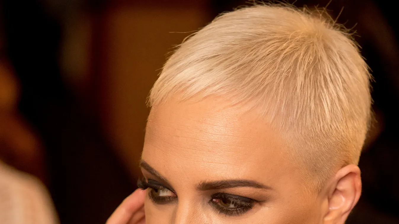 Emlékek a műtőasztalról: Tóth Gabi rettenetesen félt