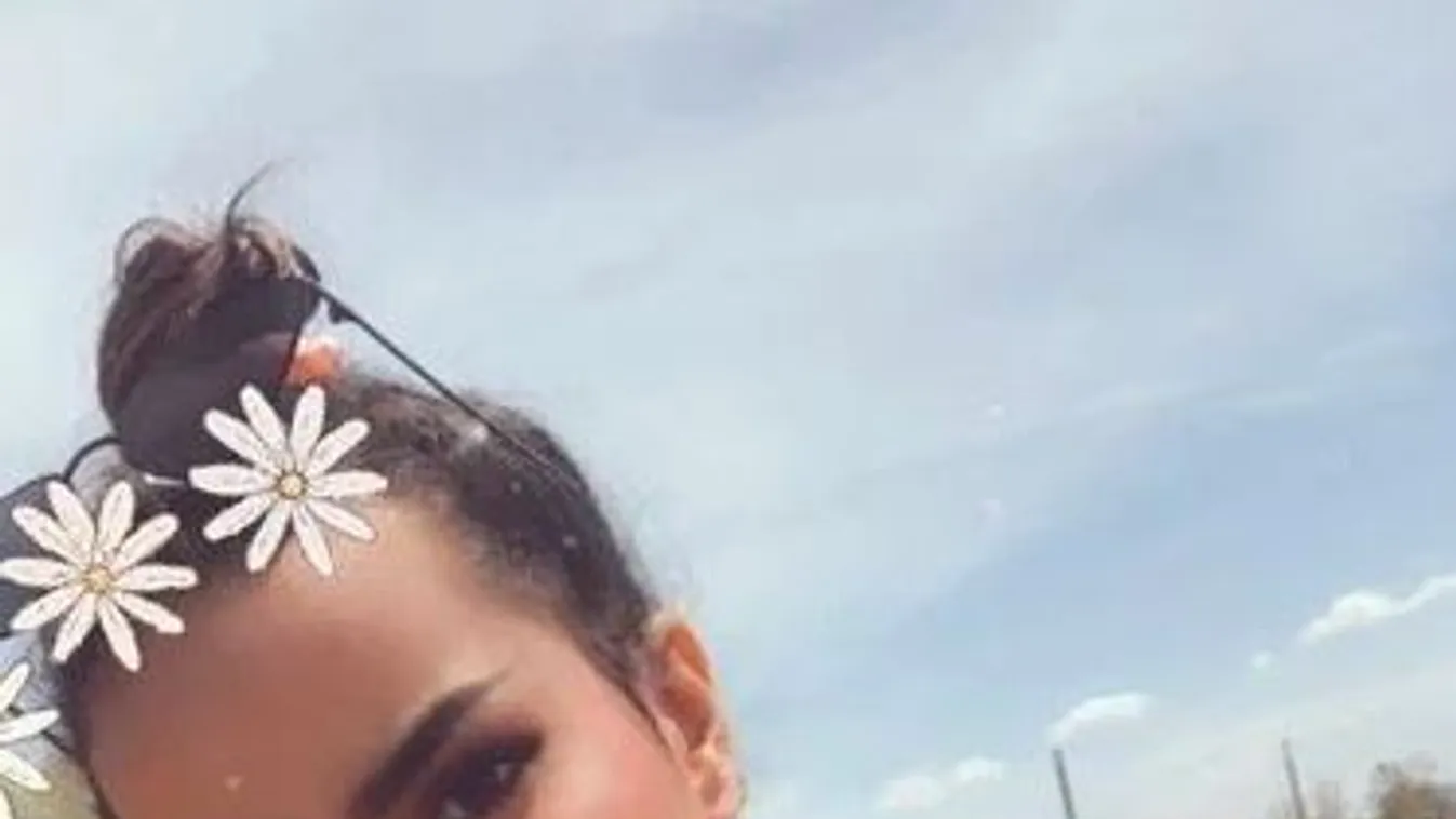 Rebellis szaúdi tinilány: bikiniben pózolt a strandon, durva, ami eztán történt