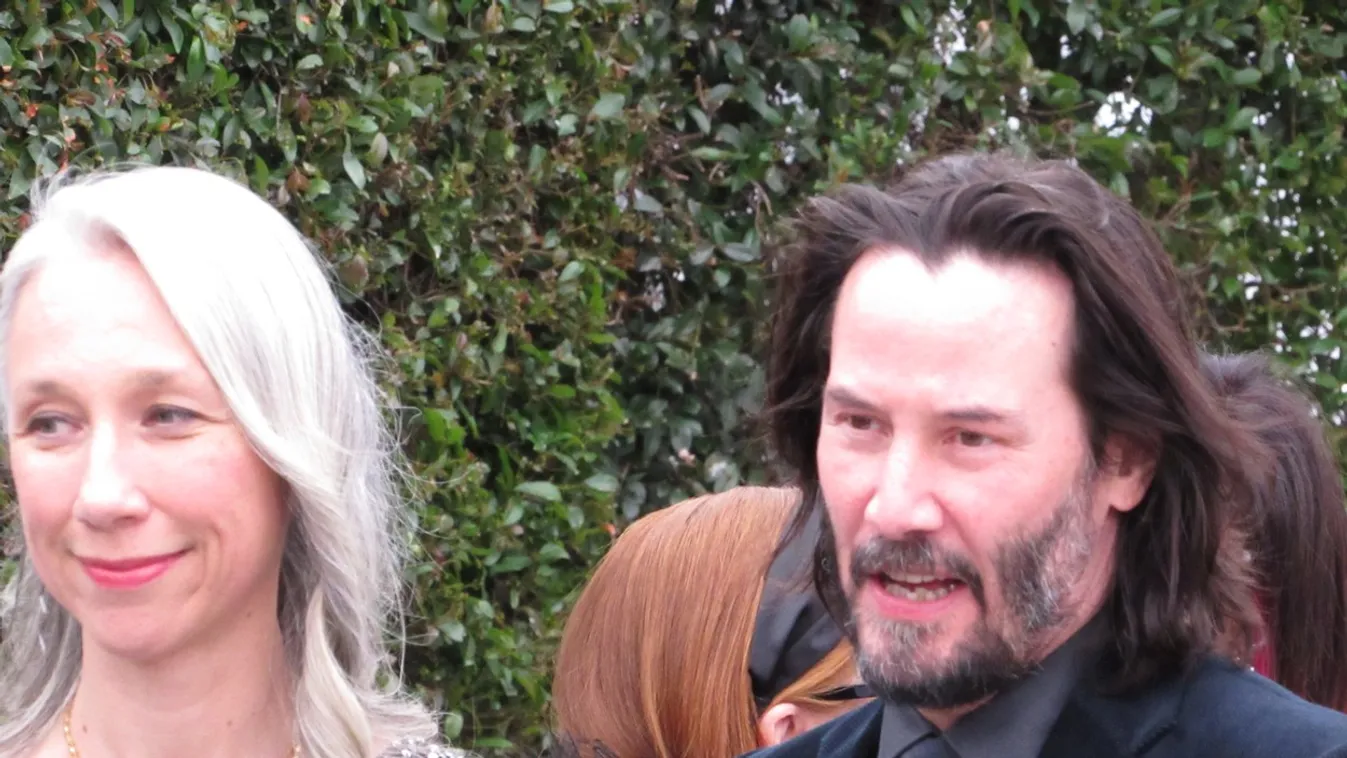 Elszólta magát a barát: évek óta együtt van Keanu Reeves és barátnője