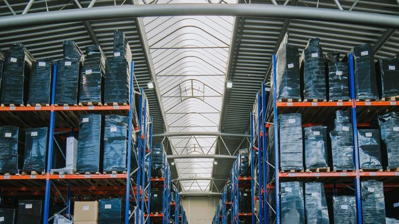 Az Amazonnak visszaküldött több tonnányi szajréból lehet olcsón vásárolni