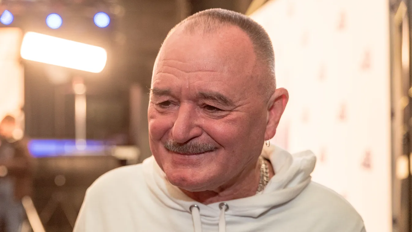 Nagy Feró durván elkényezteti az unokáit